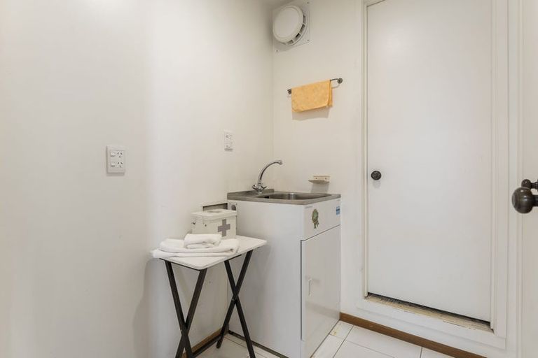 Photo of property in 193 Sandspit Road, Shelly Park, Auckland, 2014