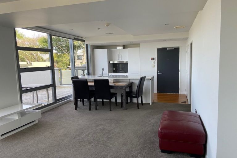 Photo of property in Maison Apartments, 112/16 Huron Street, Takapuna, Auckland, 0622