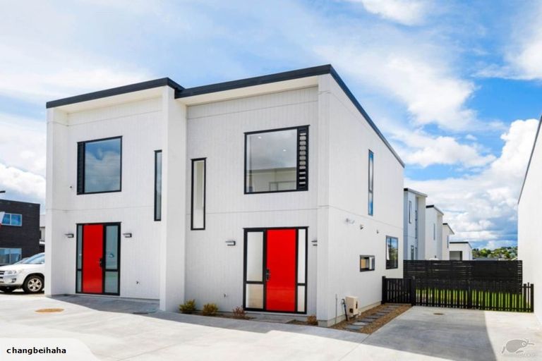 Photo of property in 14 Tihema Lane, Westgate, Auckland, 0614