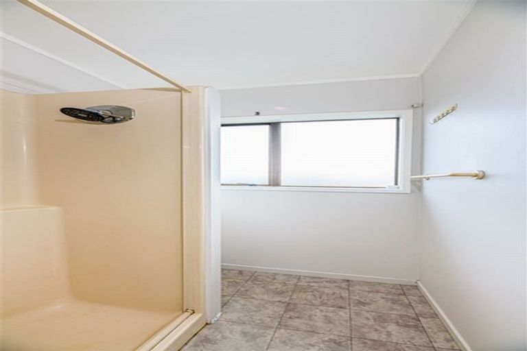 Photo of property in 274 Great North Road, Henderson, Auckland, 0612