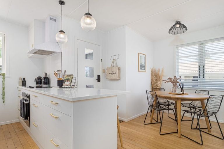 Photo of property in 72 Campbell Street, Leamington, Cambridge, 3432