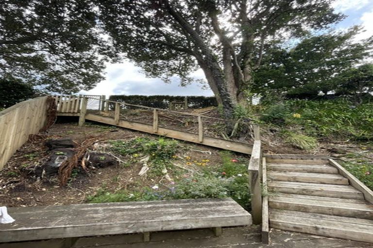 Photo of property in 12 Nevada Drive, Merrilands, New Plymouth, 4312