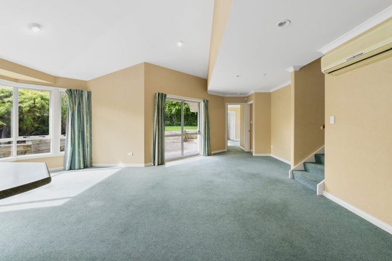 Photo of property in 25 Dixon Road, Fitzroy, Hamilton, 3206