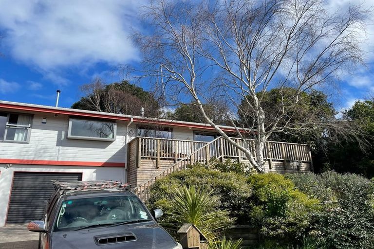 Photo of property in 4 Shackle Lane, Whitby, Porirua, 5024