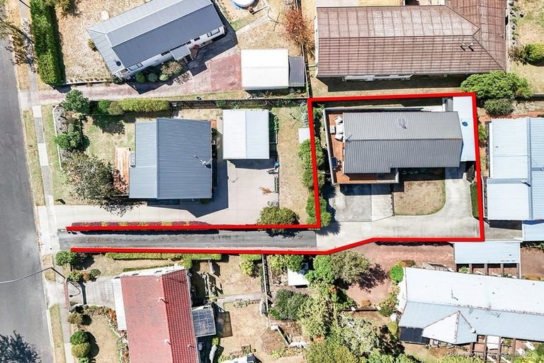 Photo of property in 25a Pohutukawa Drive, Pukete, Hamilton, 3200