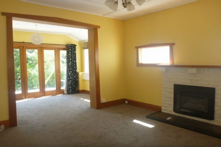 Photo of property in 23 Nikau Street, Eastbourne, Lower Hutt, 5013