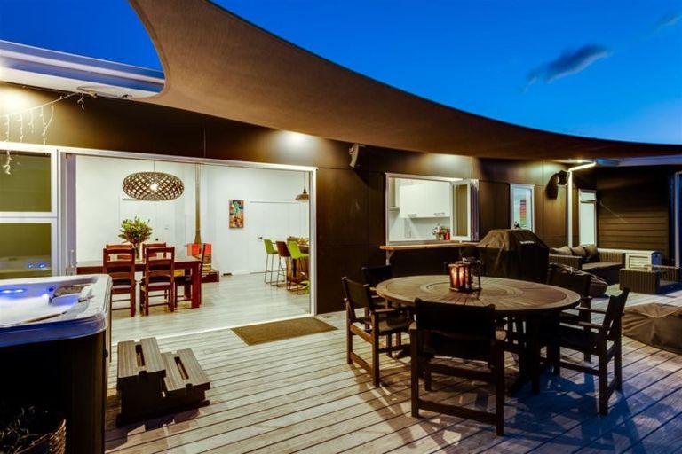 Photo of property in 76 York Avenue, Tamatea, Napier, 4112