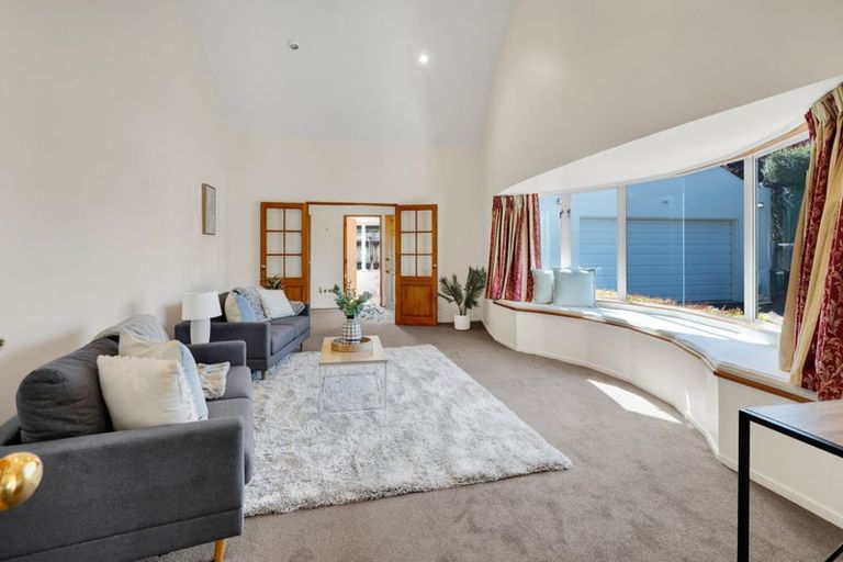 Photo of property in 363b Mangorei Road, Merrilands, New Plymouth, 4312