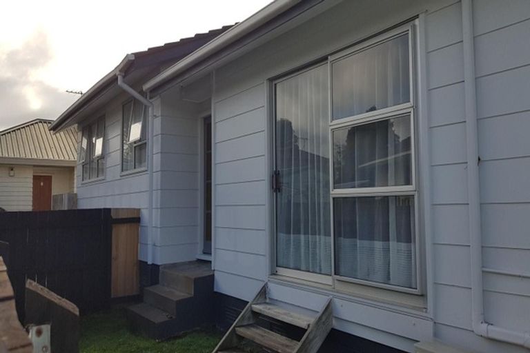 Photo of property in 5 Tangelo Place, Bucklands Beach, Auckland, 2012