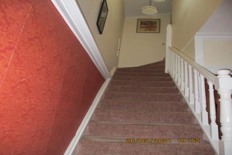 Photo of property in 36 Seabreeze Road, Narrow Neck, Auckland, 0624