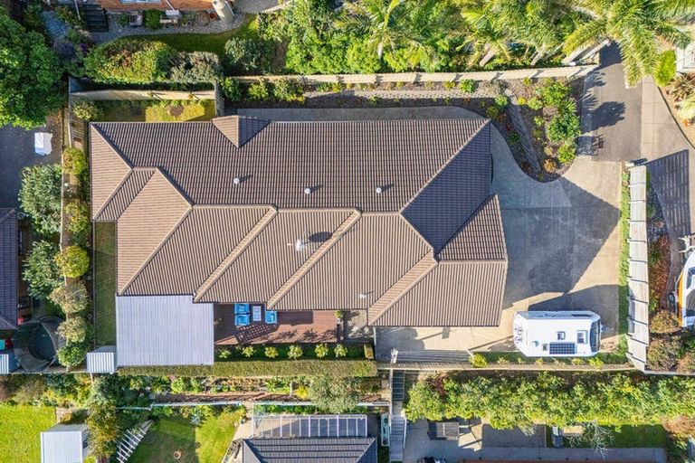 Photo of property in 14 Seamount Drive, Red Beach, 0932