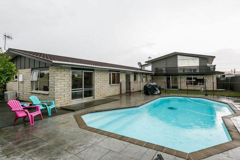 Photo of property in 38 Freyberg Avenue, Tamatea, Napier, 4112
