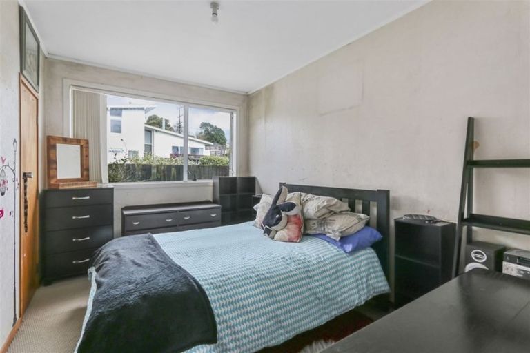 Photo of property in 256 Triangle Road, Massey, Auckland, 0614