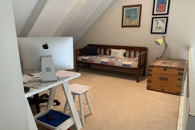 Photo of property in 1/73 Oaktree Avenue, Browns Bay, Auckland, 0630