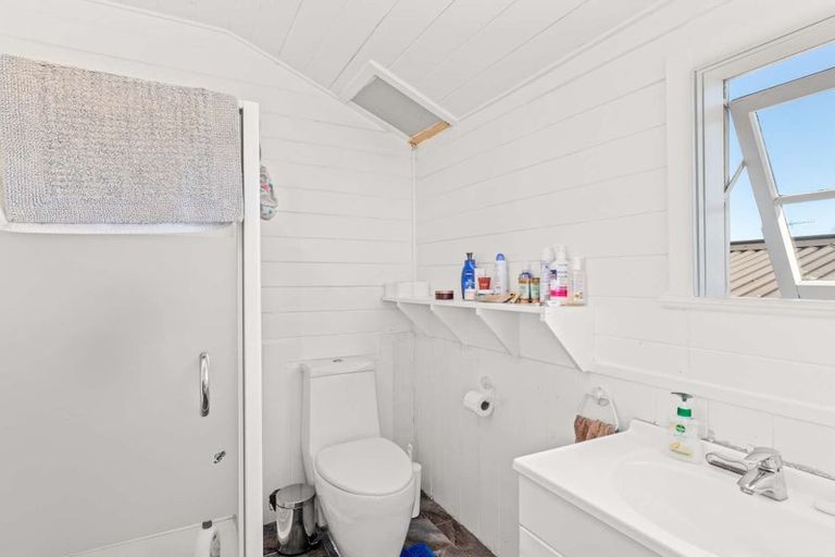 Photo of property in 14 Dublin Street, Pukekohe, 2120