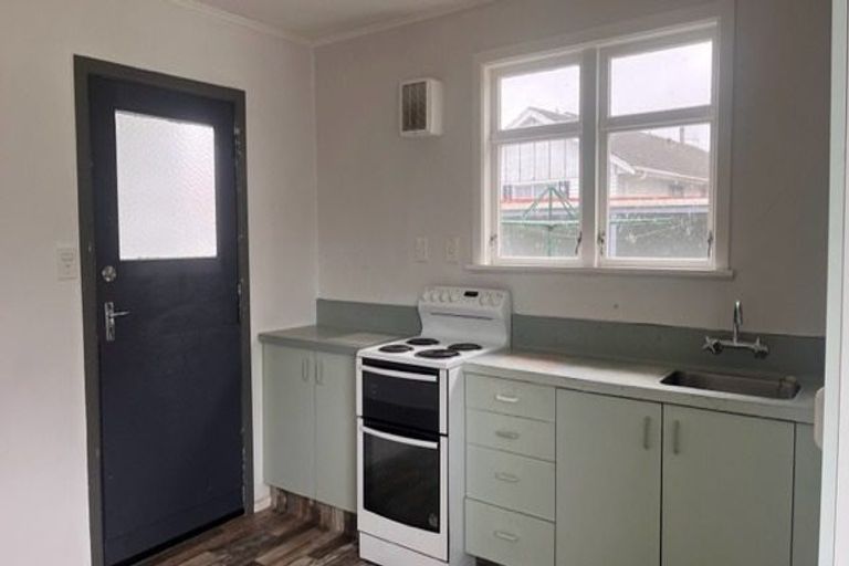 Photo of property in 31 Blueberry Grove, Timberlea, Upper Hutt, 5018