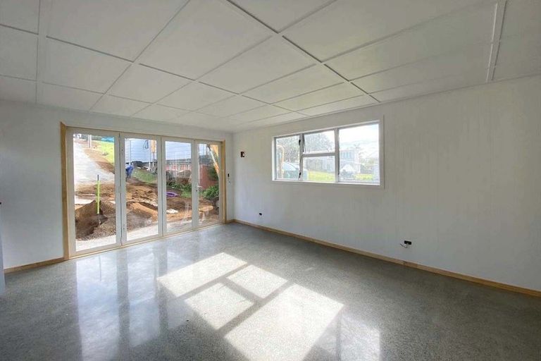 Photo of property in 78 Howard Road, Orere Point, Papakura, 2585