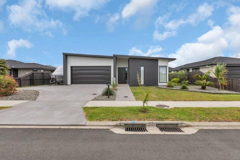 Photo of property in 7 Olney Court, One Tree Point, 0118