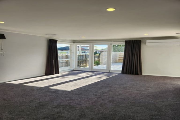 Photo of property in 16 Robertson Street, Elderslea, Upper Hutt, 5018