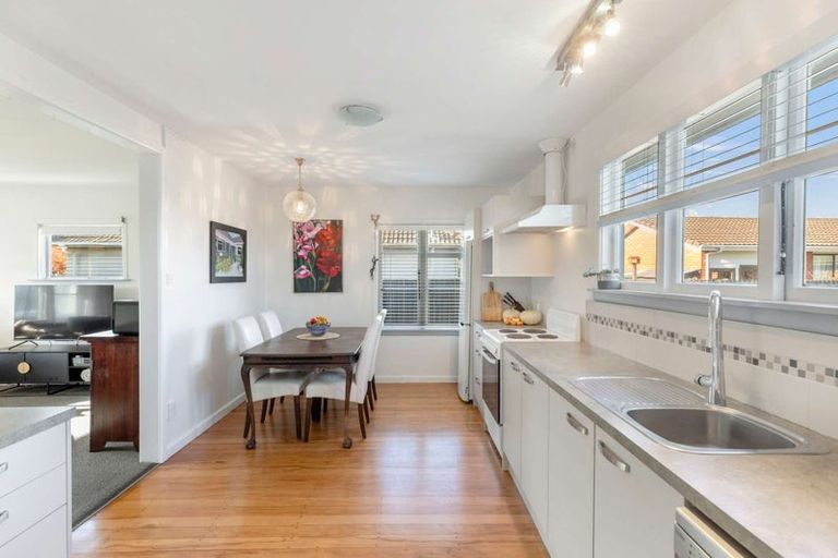 Photo of property in 17 Branston Street, Hornby, Christchurch, 8042