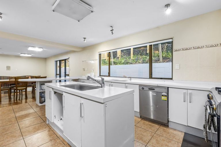 Photo of property in 19 Woodside Avenue, Northcote, Auckland, 0627