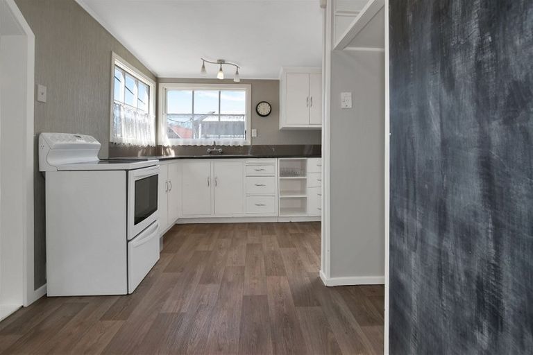 Photo of property in 6 Gillespies Road, Kainga, Christchurch, 8083