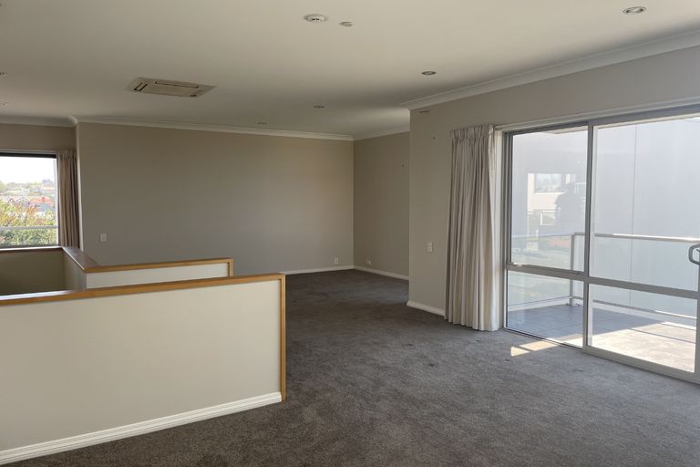 Photo of property in 18 Bayview Place, Timaru, 7910