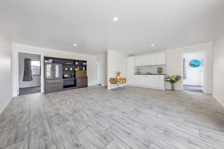 Photo of property in 24 President Avenue, Papakura, 2110
