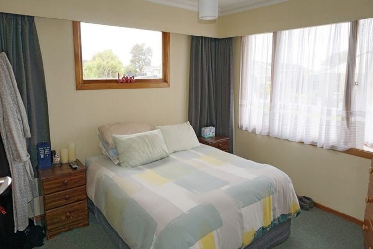 Photo of property in 24 Dundee Street, Strathern, Invercargill, 9812