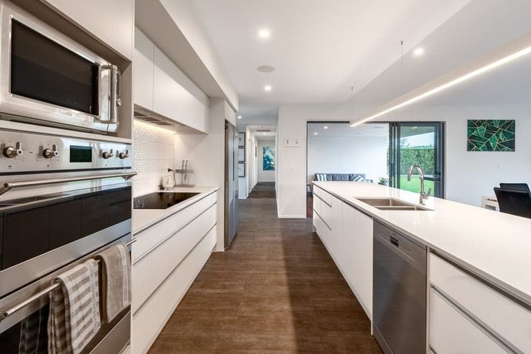 Photo of property in 130 Silver Peaks Drive, West Melton, 7618