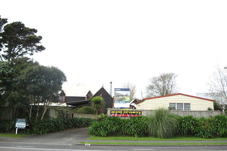 Photo of property in 299 Mangorei Road, Merrilands, New Plymouth, 4312
