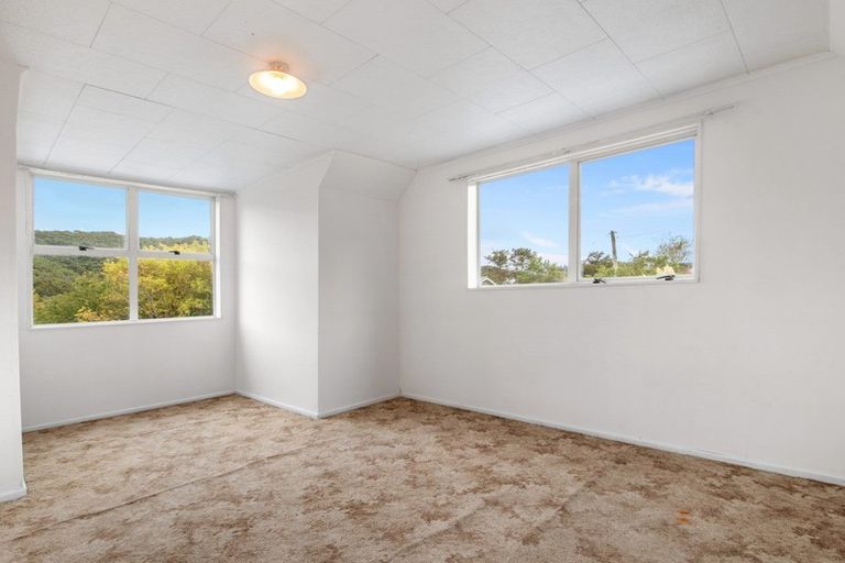 Photo of property in 125 Waikawa Road, Picton, 7220