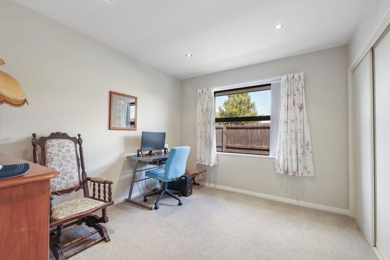 Photo of property in 32 Kotare Avenue, Rangiora, 7400