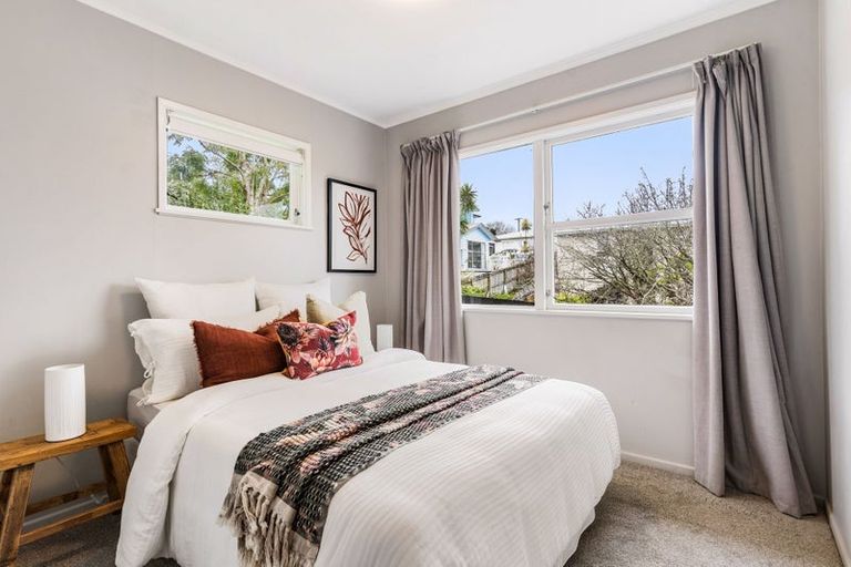 Photo of property in 1/28 Fairclough Road, Beach Haven, Auckland, 0626