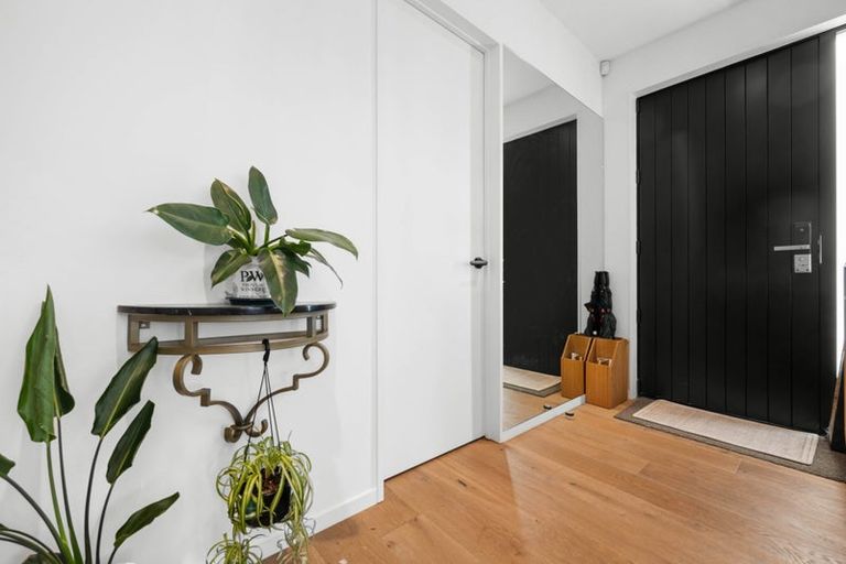 Photo of property in 6a Raeben Avenue, Hillcrest, Auckland, 0627