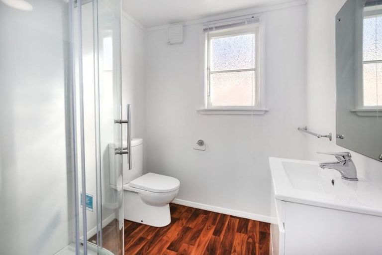 Photo of property in 25 Ocean Parade, Pukerua Bay, 5026