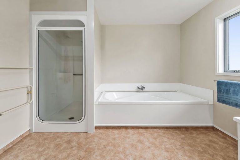 Photo of property in 8 Cross Street, Coalgate, 7673