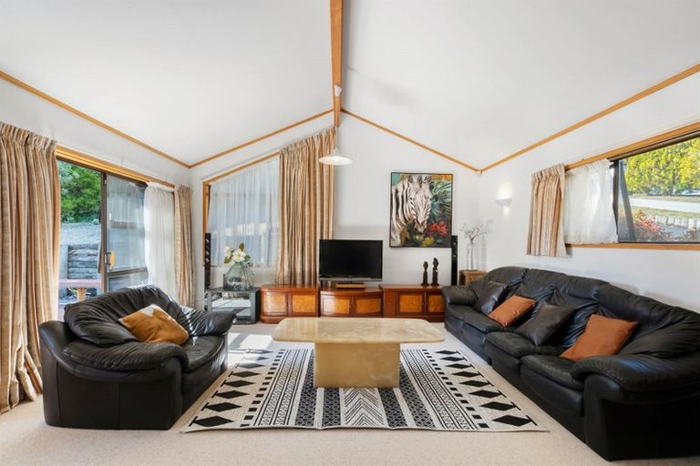 Photo of property in 17 Montclair Rise, Browns Bay, Auckland, 0630