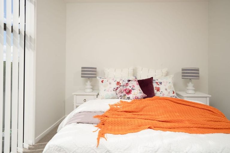 Photo of property in 16 Whai Hua Lane, Mangere Bridge, Auckland, 2022