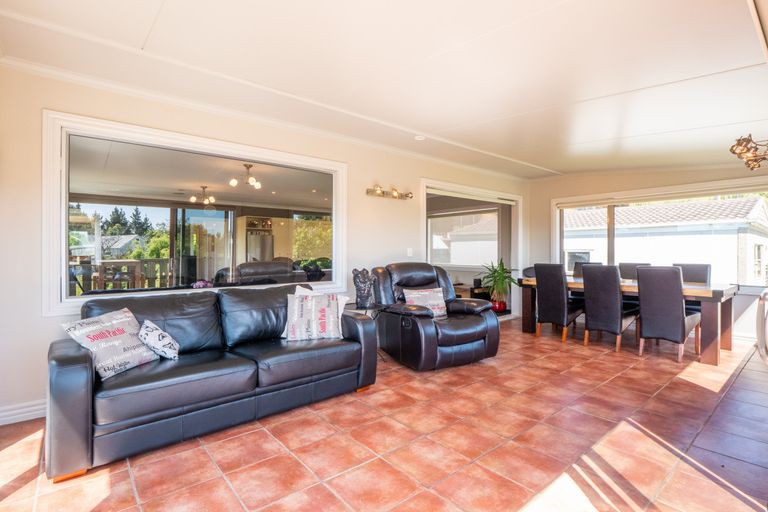 Photo of property in 28 Saddle Hill Road, Fairfield, Dunedin, 9076