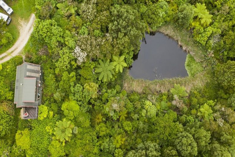 Photo of property in 1863 Takaka-collingwood Highway, Milnthorpe, Collingwood, 7182