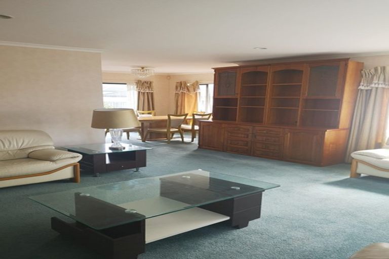 Photo of property in 21 Kilsyth Way, East Tamaki Heights, Auckland, 2016