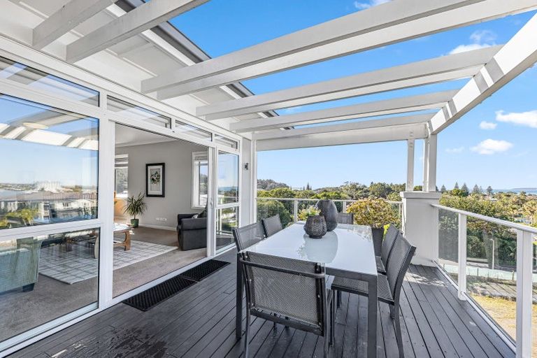 Photo of property in 72 Landmark Terrace, Orewa, 0931