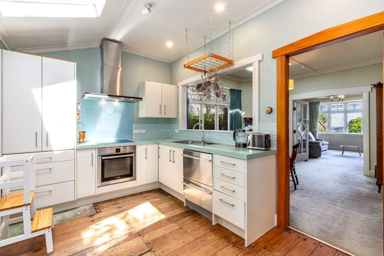 Photo of property in 42 Pembroke Road, Northland, Wellington, 6012