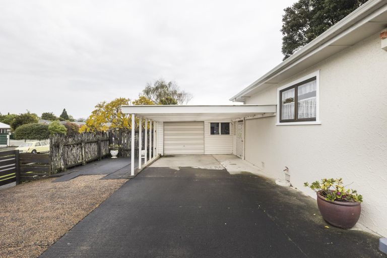 Photo of property in 64 College Street, Awapuni, Palmerston North, 4412