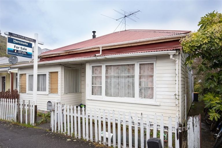Photo of property in 12 Threadneedle Street, Greymouth, 7805