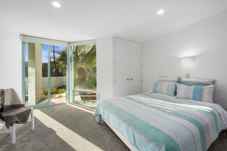 Photo of property in 1/9 The Esplanade, Castor Bay, Auckland, 0620