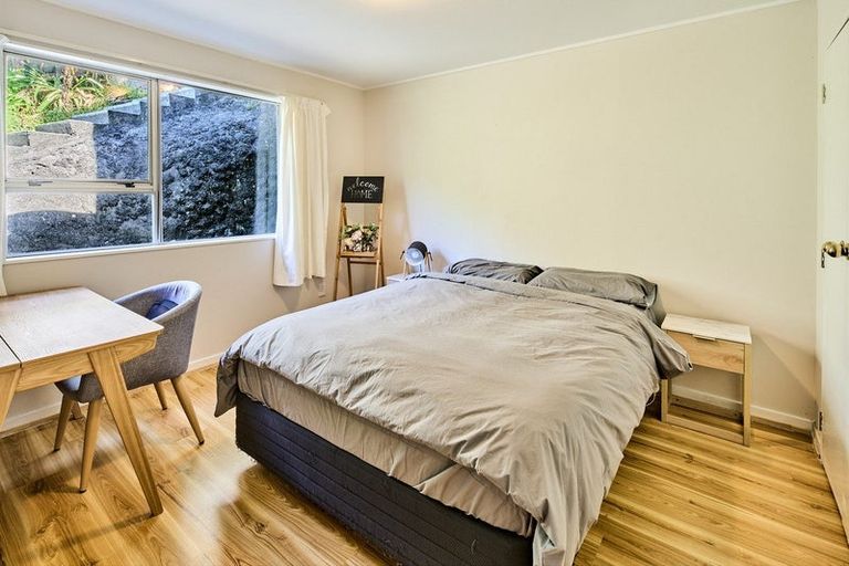 Photo of property in 1/102 Sutherland Road, Melrose, Wellington, 6023