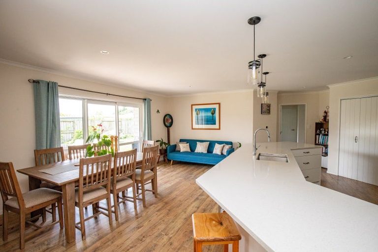 Photo of property in 59 Darlington Street, Ngatea, 3503