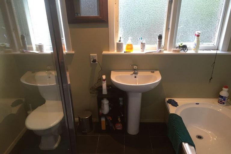 Photo of property in 16 Glenpark Avenue, Mornington, Dunedin, 9011